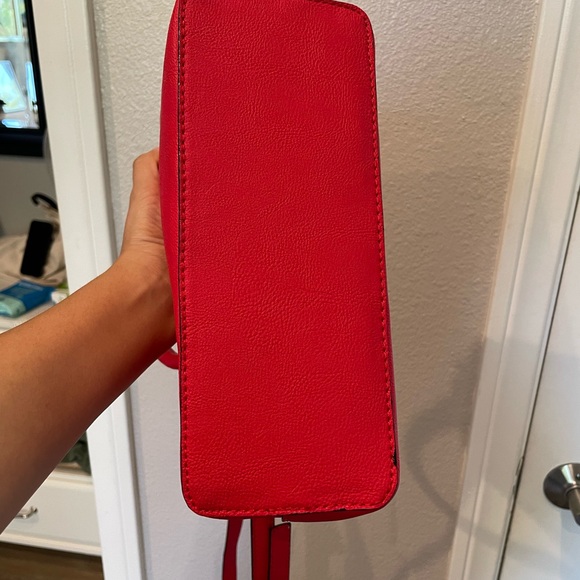 Betsey Johnson Red Heart Bow Purse Handbag Small 7.5”H, 10”L, 4”D Like New! - Picture 8 of 10